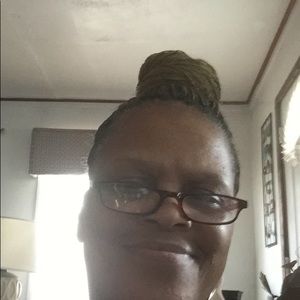 Meet your Posher, Pam